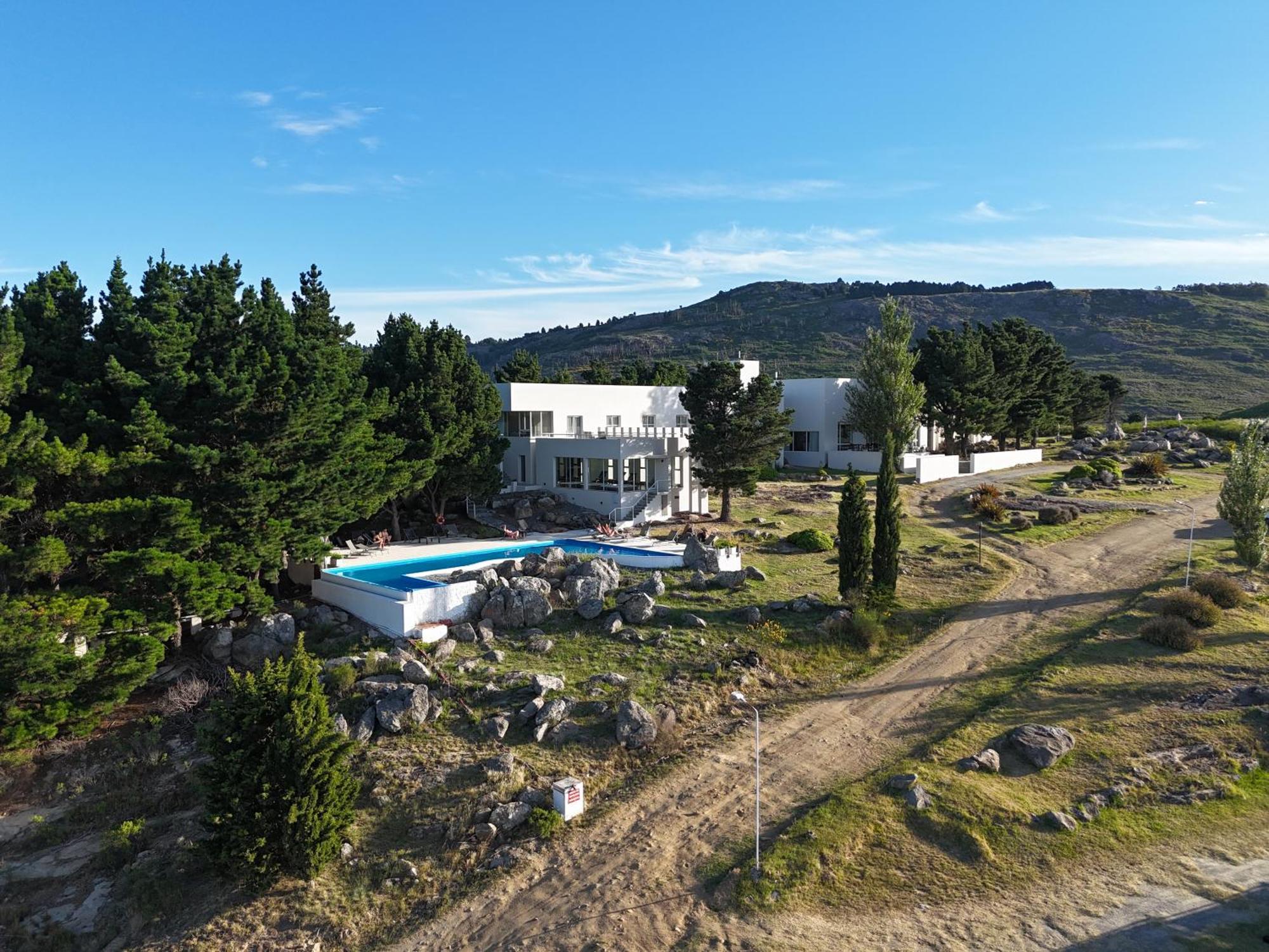 Elegance Hotel Tandil Exterior photo